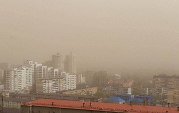 Большая ложь: синоптик об "урагане" во время пыльной бури в Киеве