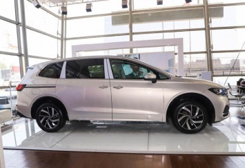 Начались продажи премиального минивэна Volkswagen Viloran (ФОТО)