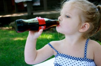 Вредно ли детям пить Кока-колу - ответ Комароского удивил