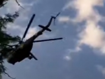 Над Мелитополем целый день кружили военные вертолеты (видео)