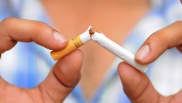 Названы три продукта, помогающие бросить курить