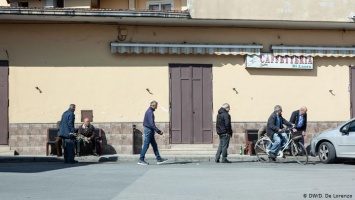Как итальянская мафия во время пандемии борется за влияние в обществе