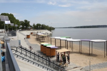 Реконструкция Правобережного пляжа в Запорожье завершена: когда откроется для запорожцев (ФОТО)