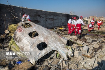Иран решил не отдавать Украине "черные ящики" сбитого самолета МАУ