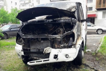 В Запорожской области горели два авто: причину возгорания одного из них назвали в полиции