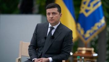 Зеленский призвал не втягивать Украину в американские выборы