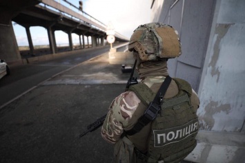 В Киеве неизвестный угрожает взорвать мост метро - СМИ