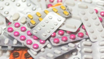 Минздрав внес еще 7 препаратов в программу "Доступные лекарства"