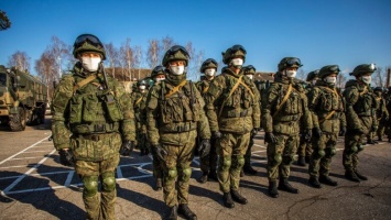 В России вакцину от коронавируса будут испытывать на военных добровольцах