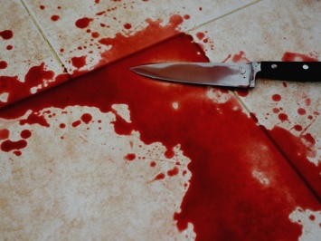 Киевлянка с ножом напала на сожителя