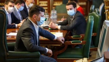 Зеленский: Украине удалось неплохо пройти первую волну пандемии