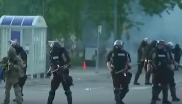 Штаты трясет: митингующие открыли ответный огонь по силовикам - это хуже Майдана