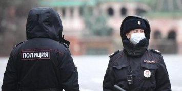 "Охеревший?": сотрудница полиции без маски пригрозила тюменцу штрафом за отсутствие маски