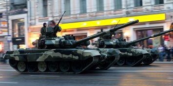 В Москве нанесли особую разметку для движения военной техники