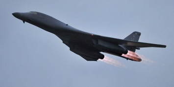Участившиеся полеты B-1B Lancer назвали проблемой для ВМФ России