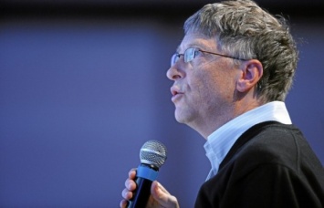 Business Insider: Билл Гейтс объяснил, собирается ли он "чипировать" человечество через вакцины