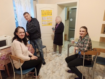 Узницы "золотых клеток", беженки с востока и изгнанные из дома мужья: как в Одессе работает центр для жертв домашнего насилия