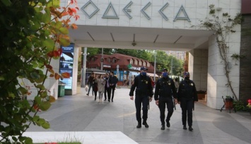 Нацгвардейцы начали патрулировать курортные зоны Одессы