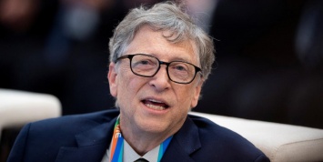 Билл Гейтс ответил на обвинения в желании чипировать людей