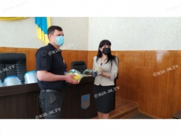 В Мелитополе полицейским раздали 3-D маски (фото, видео)