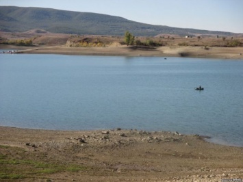 Засуха в Крыму: на полуострове приостановили сброс воды из Белогорского водохранилища (фото)
