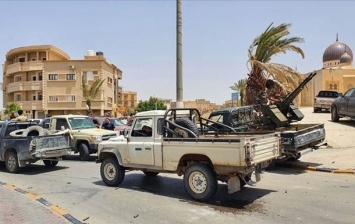 В Ливии правительственные силы начали наступление на город Сирт
