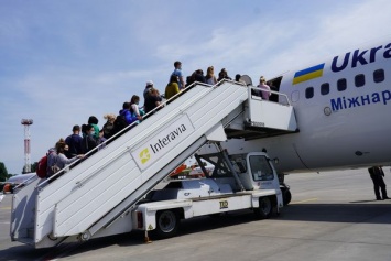 Два чартера с украинцами, решившими работать в Польше, улетели сегодня из Украины