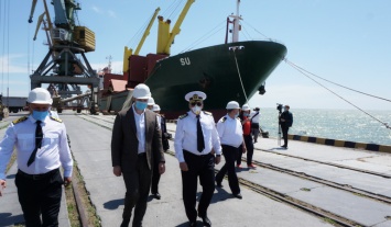 Бердянский порт посетил министр инфраструктуры