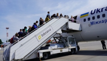 В Польше двумя самолетами доставили 186 украинских заробитчан