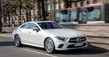 Mercedes-Benz запустил в продажу суперсовременный седан (ФОТО)