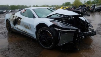 Разбитый Chevy Corvette C8 продают за $100 млн