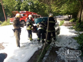 За сутки в криворожской оперативной зоне горели два автомобиля и гараж