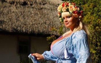 Украинская модель с 13 размером груди ушла в ММА