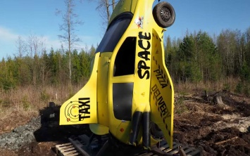 Блогеры из Финляндии решили запустить автомобиль на орбиту (ВИДЕО)
