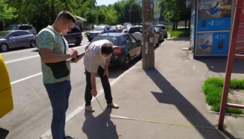 В Киеве начали проверку всех остановок общественного транспорта