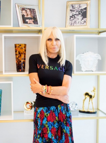 Versace представили капсульную коллекцию Pride 2020