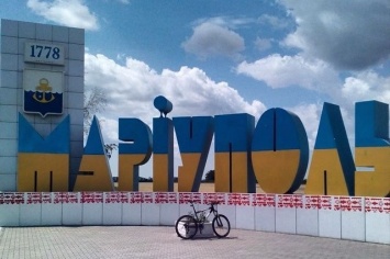 Зеленский поздравил жителей Мариуполя с Днем освобождения от пророссийских террористов