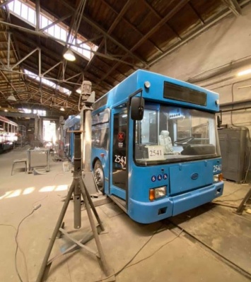 В Сети показали первый «космический» троллейбус Днепра с инклюзией (ФОТО)