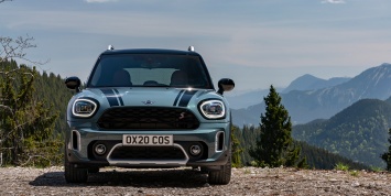 MINI рассказал об обновленном Countryman для России