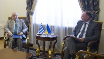 Дипломаты Украины и Греции обсудили полномасштабное возобновление политических отношений