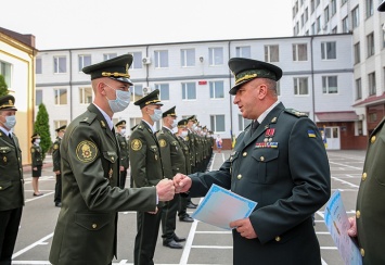 В Национальной академии Национальной гвардии Украины состоялся выпуск молодых лейтенантов