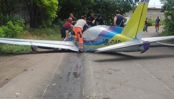 В больнице умер второй пилот разбившегося под Одессой самолета - источник