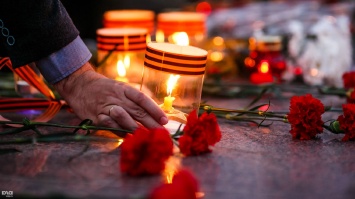 Крымчанам предлагают зажечь виртуальные «Свечи памяти»