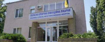 В реанимации инфекционной больницы в Харькове на ИВЛ - 23-летний пациент с COVID