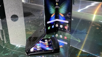 Motorola может отложить выход Razr 2 до 2021 года