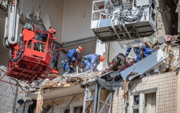 Под завалами разрешенного дома в Киеве могут находиться два человека