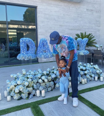 Instagram-репортаж: как знаменитости провели День отца