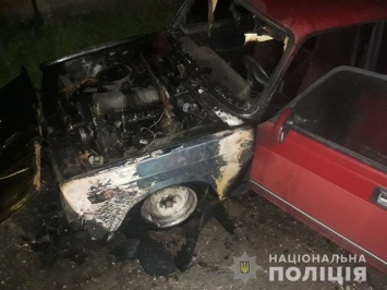 В Харькове за ночь сожгли два автомобиля, - ФОТО