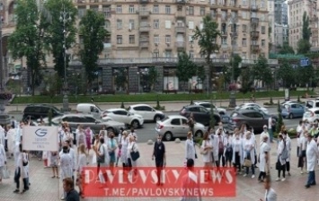 В Киеве медики протестуют из-за отсутствия денег (видео)