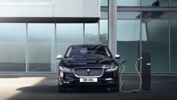 Jaguar I-Pace 2021 года: новые технологии и обновленный дизайн
